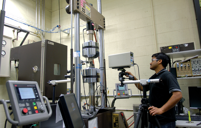 MTS - NIAR 结构实验室